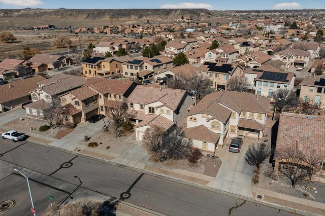 5925 Las Cadenas Road NW, Albuquerque, NM 87120