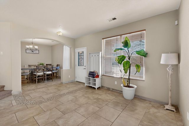 5925 Las Cadenas Road NW, Albuquerque, NM 87120