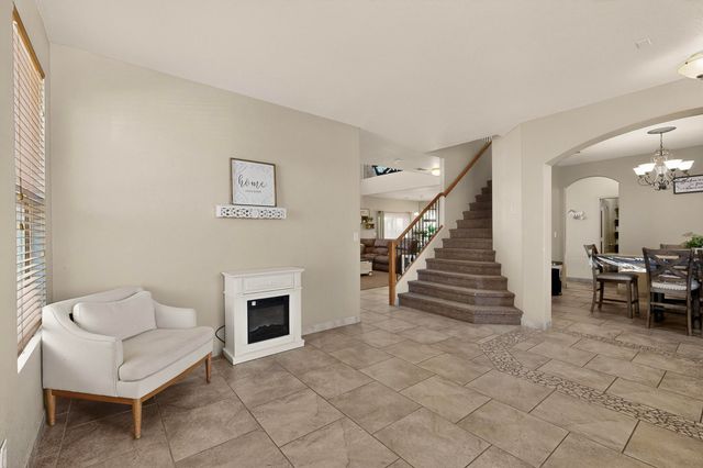 5925 Las Cadenas Road NW, Albuquerque, NM 87120