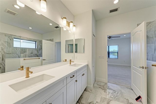 6629 FORT PIERCE AVENUE, Sarasota, FL 34241