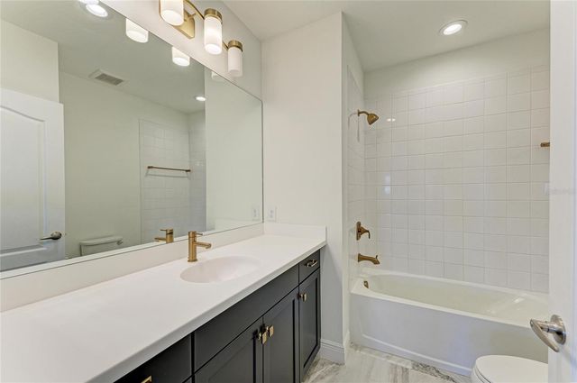 6629 FORT PIERCE AVENUE, Sarasota, FL 34241