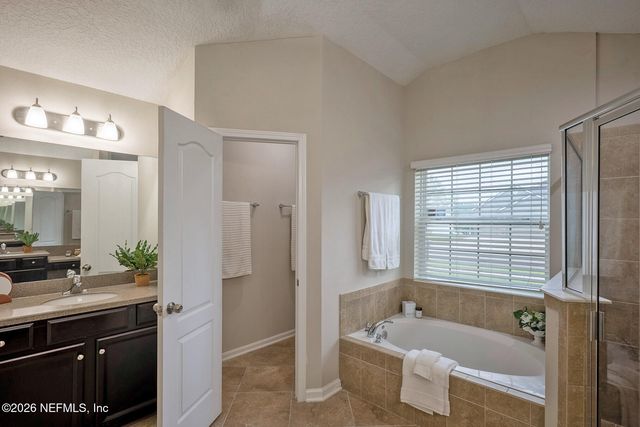 4311 SHERMAN HILLS Parkway, Jacksonville, FL 32210