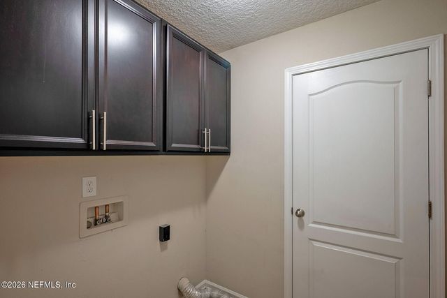 4311 SHERMAN HILLS Parkway, Jacksonville, FL 32210