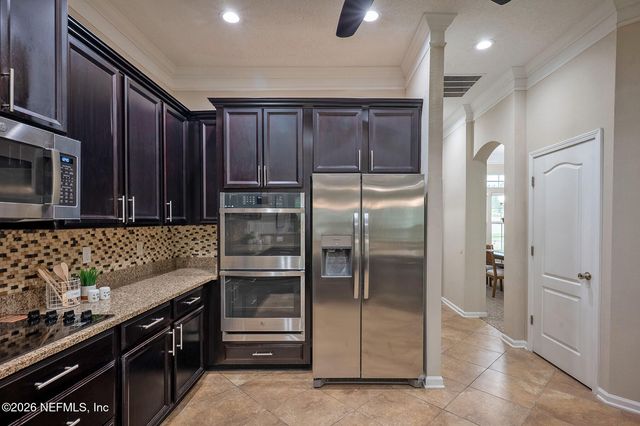 4311 SHERMAN HILLS Parkway, Jacksonville, FL 32210
