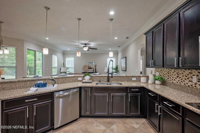4311 SHERMAN HILLS Parkway, Jacksonville, FL 32210