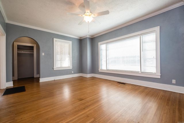 14 Alpine Court, Little Rock, AR 72205