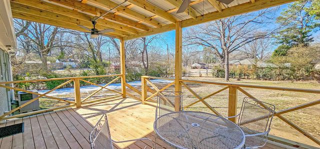 995 S WHITE STATION RD, Memphis, TN 38117