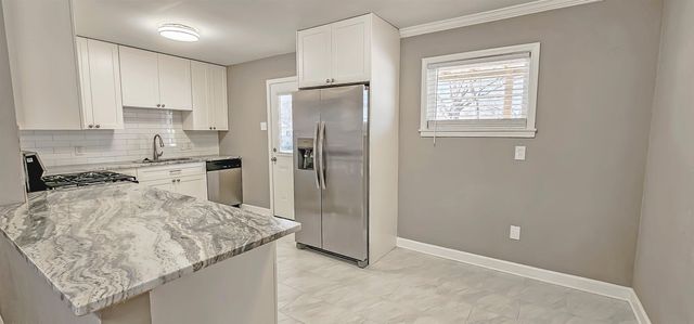 995 S WHITE STATION RD, Memphis, TN 38117