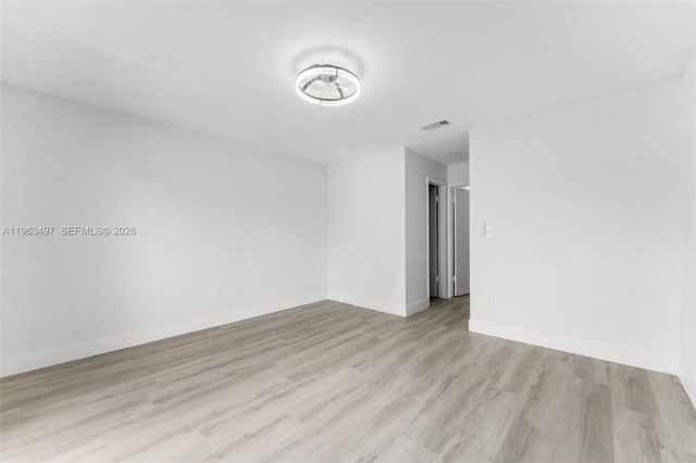 15430 SW 74th Cir Ct 506, Miami, FL 33193