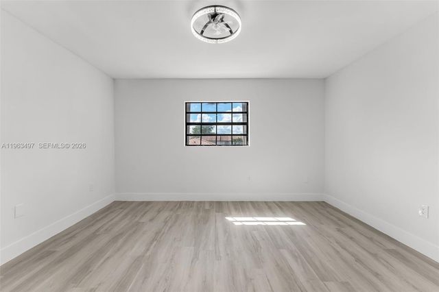 15430 SW 74th Cir Ct 506, Miami, FL 33193