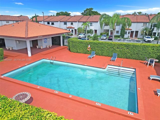 15430 SW 74th Cir Ct 506, Miami, FL 33193