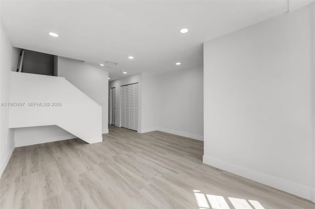 15430 SW 74th Cir Ct 506, Miami, FL 33193