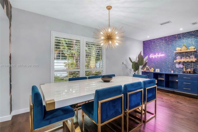 801 NW 24th St, Wilton Manors, FL 33311