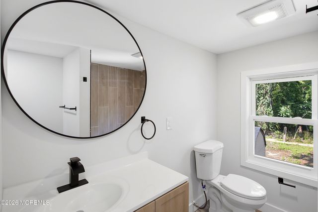 164 Maple Avenue, Tuckerton, NJ 08087