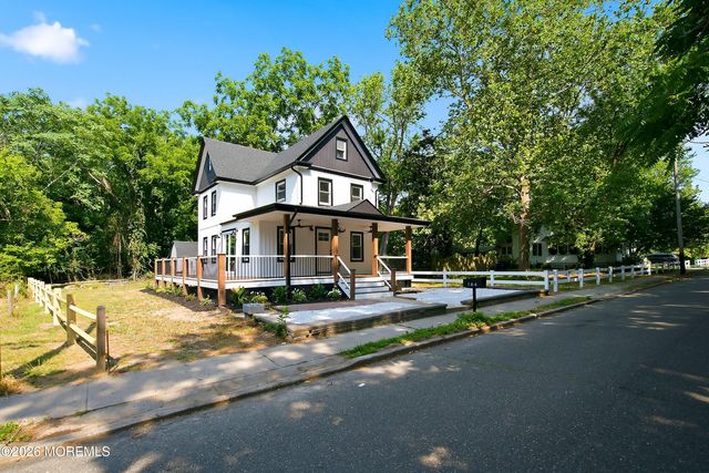 164 Maple Avenue, Tuckerton, NJ 08087
