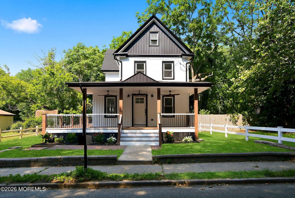164 Maple Avenue, Tuckerton, NJ 08087