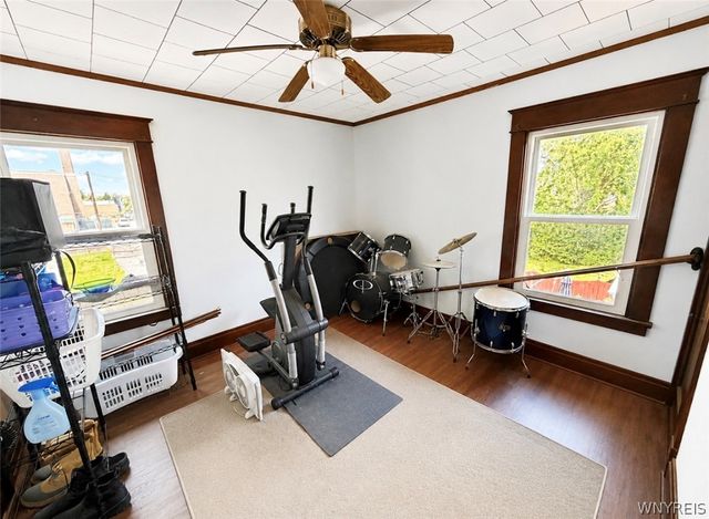 42 Edgewood Avenue, Buffalo, NY 14220