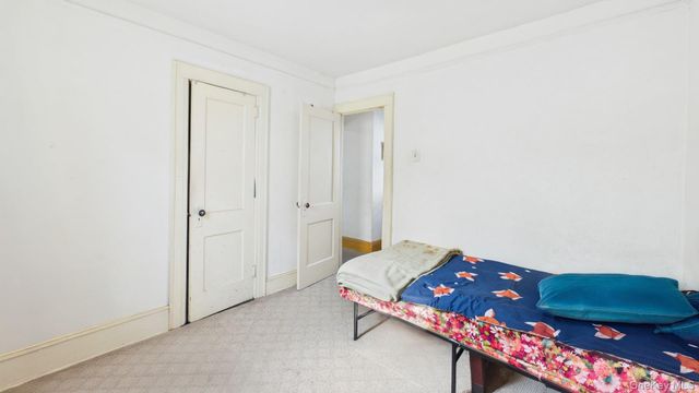 4711 88th Street, Elmhurst, NY 11373