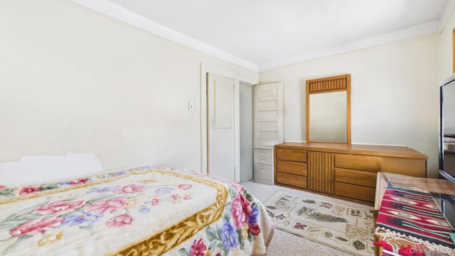 4711 88th Street, Elmhurst, NY 11373