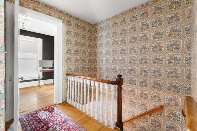 16 Hollingsworth St, Lynn, MA 01902