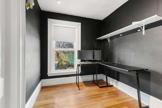 16 Hollingsworth St, Lynn, MA 01902