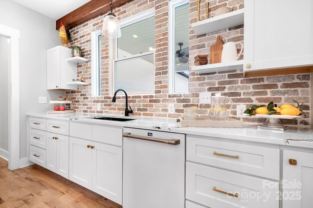 2391 Lee Lawing Road, Lincolnton, NC 28092