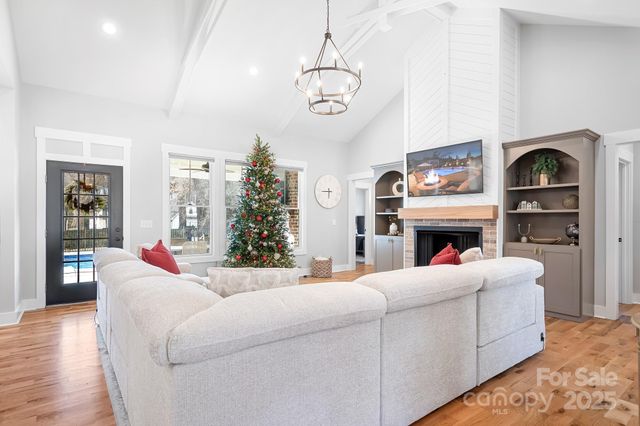 2391 Lee Lawing Road, Lincolnton, NC 28092