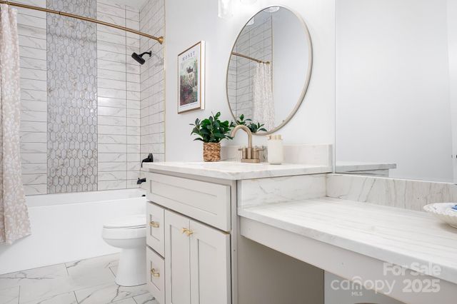 2391 Lee Lawing Road, Lincolnton, NC 28092