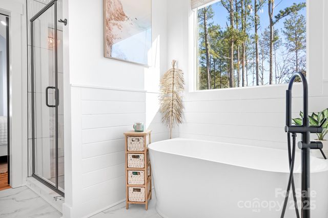 2391 Lee Lawing Road, Lincolnton, NC 28092