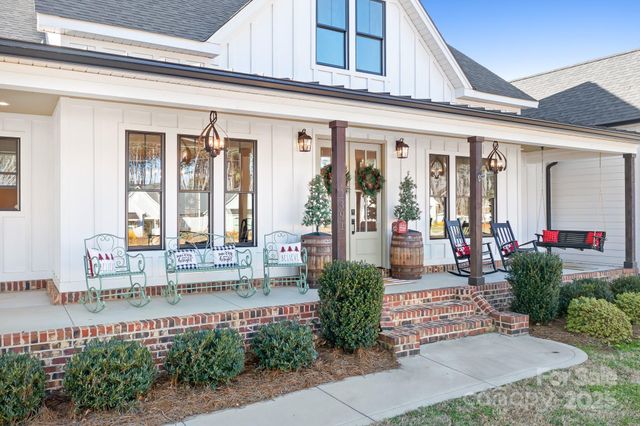 2391 Lee Lawing Road, Lincolnton, NC 28092