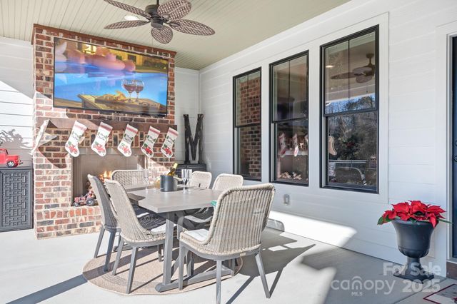 2391 Lee Lawing Road, Lincolnton, NC 28092