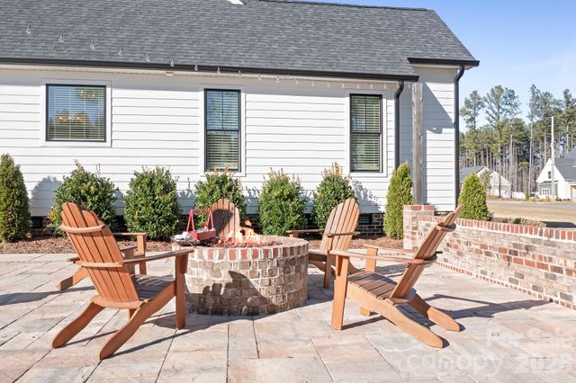 2391 Lee Lawing Road, Lincolnton, NC 28092