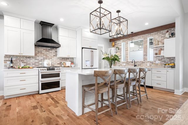 2391 Lee Lawing Road, Lincolnton, NC 28092