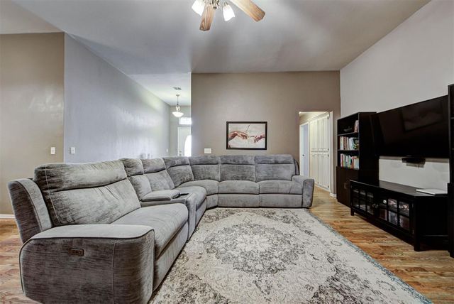 14704 Choctaw Trail, Choctaw, OK 73020
