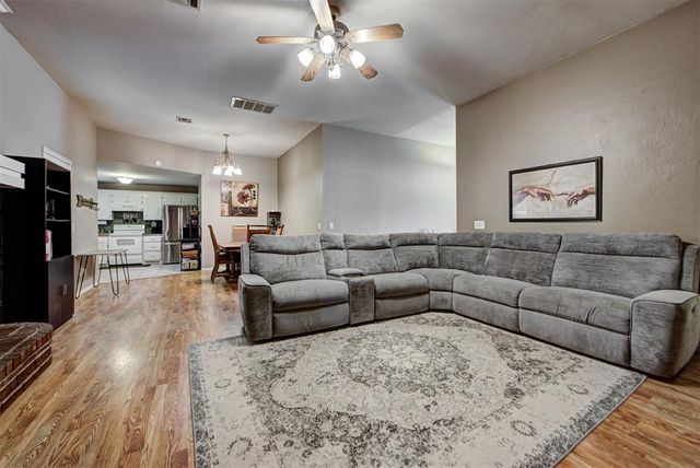 14704 Choctaw Trail, Choctaw, OK 73020