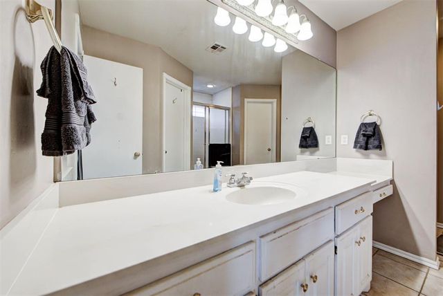 14704 Choctaw Trail, Choctaw, OK 73020