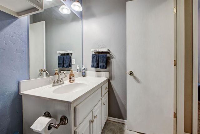 14704 Choctaw Trail, Choctaw, OK 73020