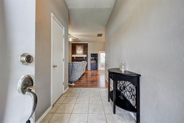 14704 Choctaw Trail, Choctaw, OK 73020