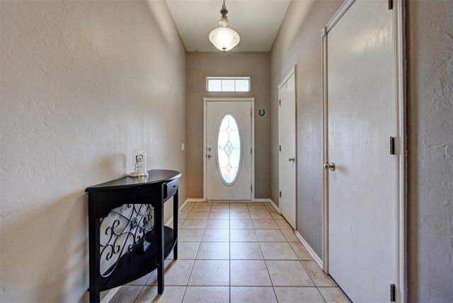 14704 Choctaw Trail, Choctaw, OK 73020