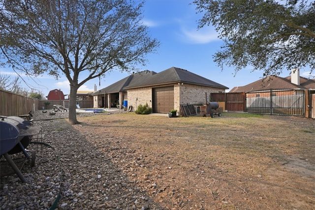 10201 Maple Leaf, Corpus Christi, TX 78410