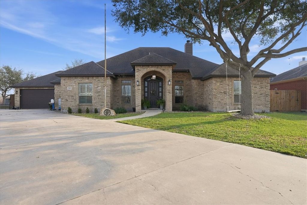 10201 Maple Leaf, Corpus Christi, TX 78410