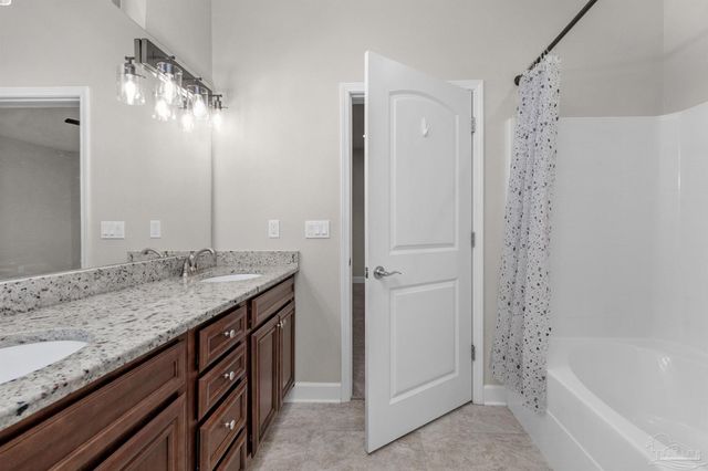 3514 Mossy Oak Villas Cir, Pensacola, FL 32514