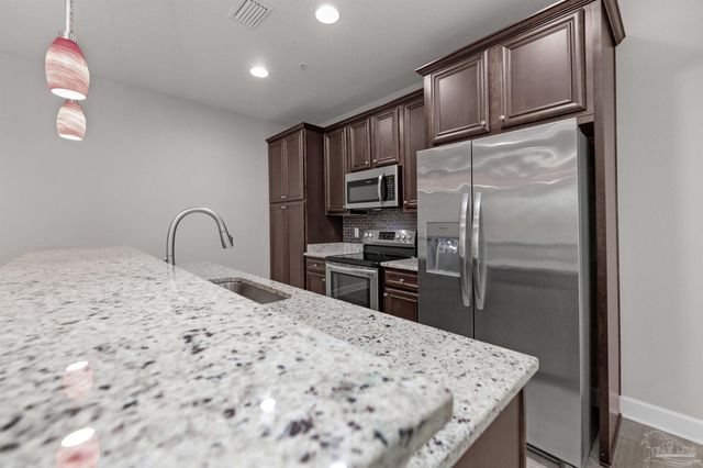 3514 Mossy Oak Villas Cir, Pensacola, FL 32514