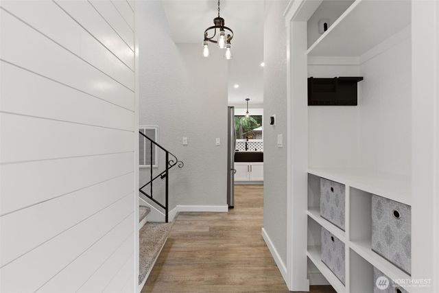 8521 Gold Way, Everett, WA 98208