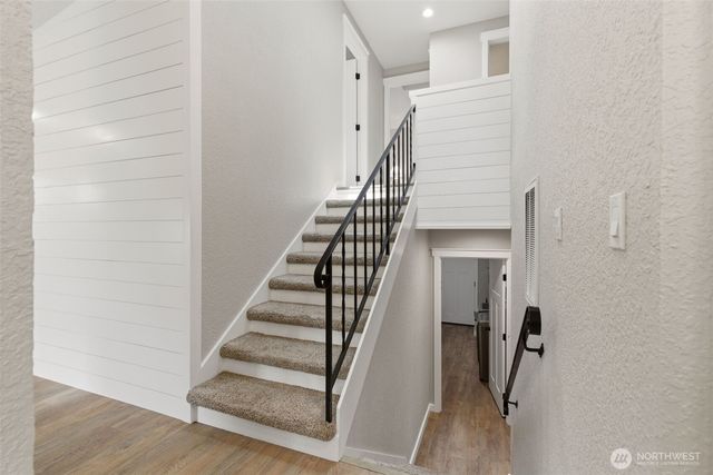 8521 Gold Way, Everett, WA 98208