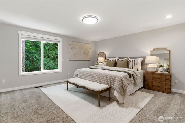 8521 Gold Way, Everett, WA 98208