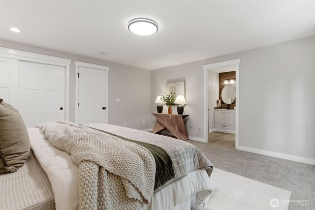 8521 Gold Way, Everett, WA 98208