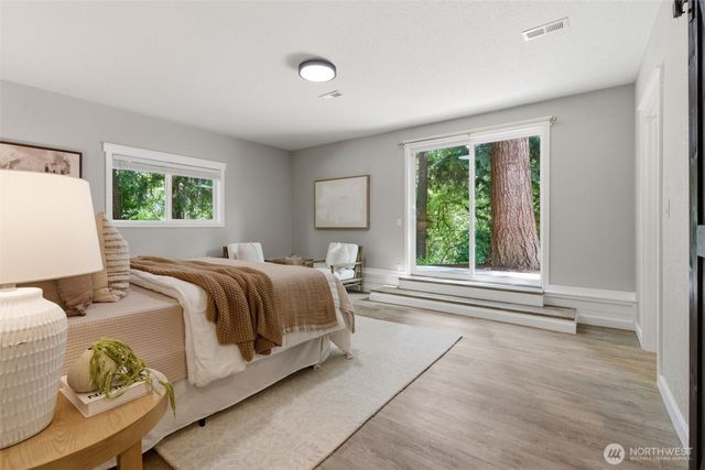 8521 Gold Way, Everett, WA 98208