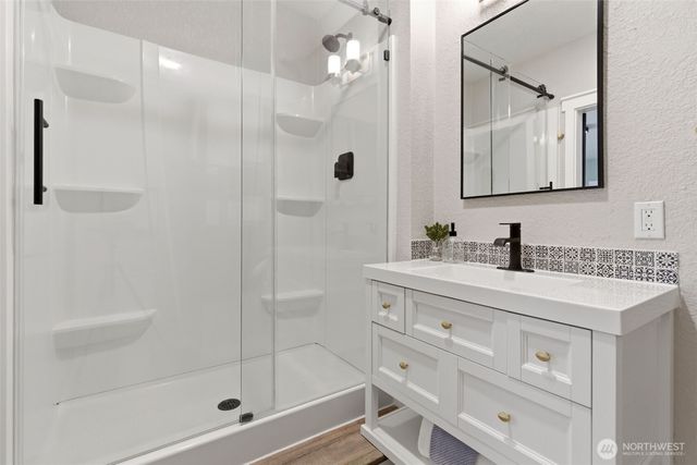 8521 Gold Way, Everett, WA 98208