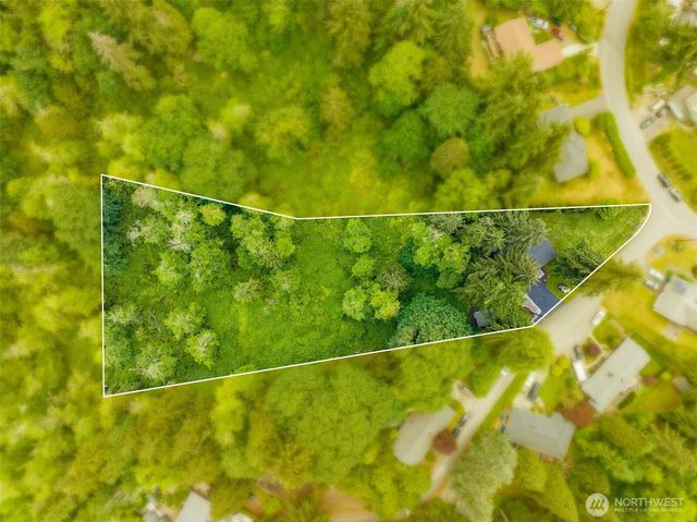 8521 Gold Way, Everett, WA 98208
